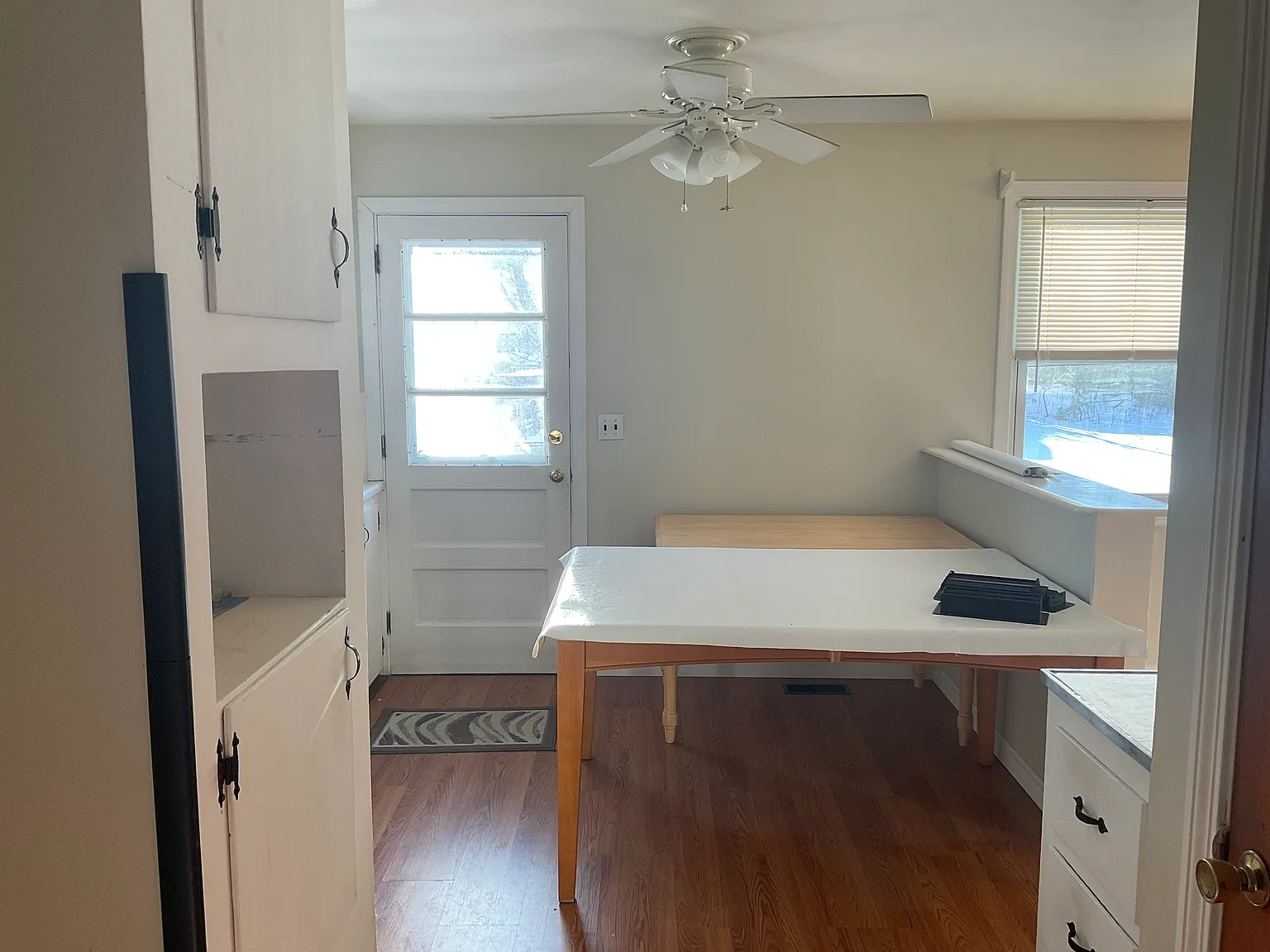 2 bed, 1.5 bath, 1100 sqft, $3,100 — Photo 4