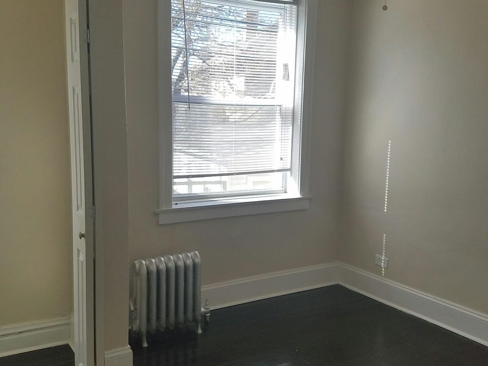 1st image of 1333 W Birchwood Ave APT 305