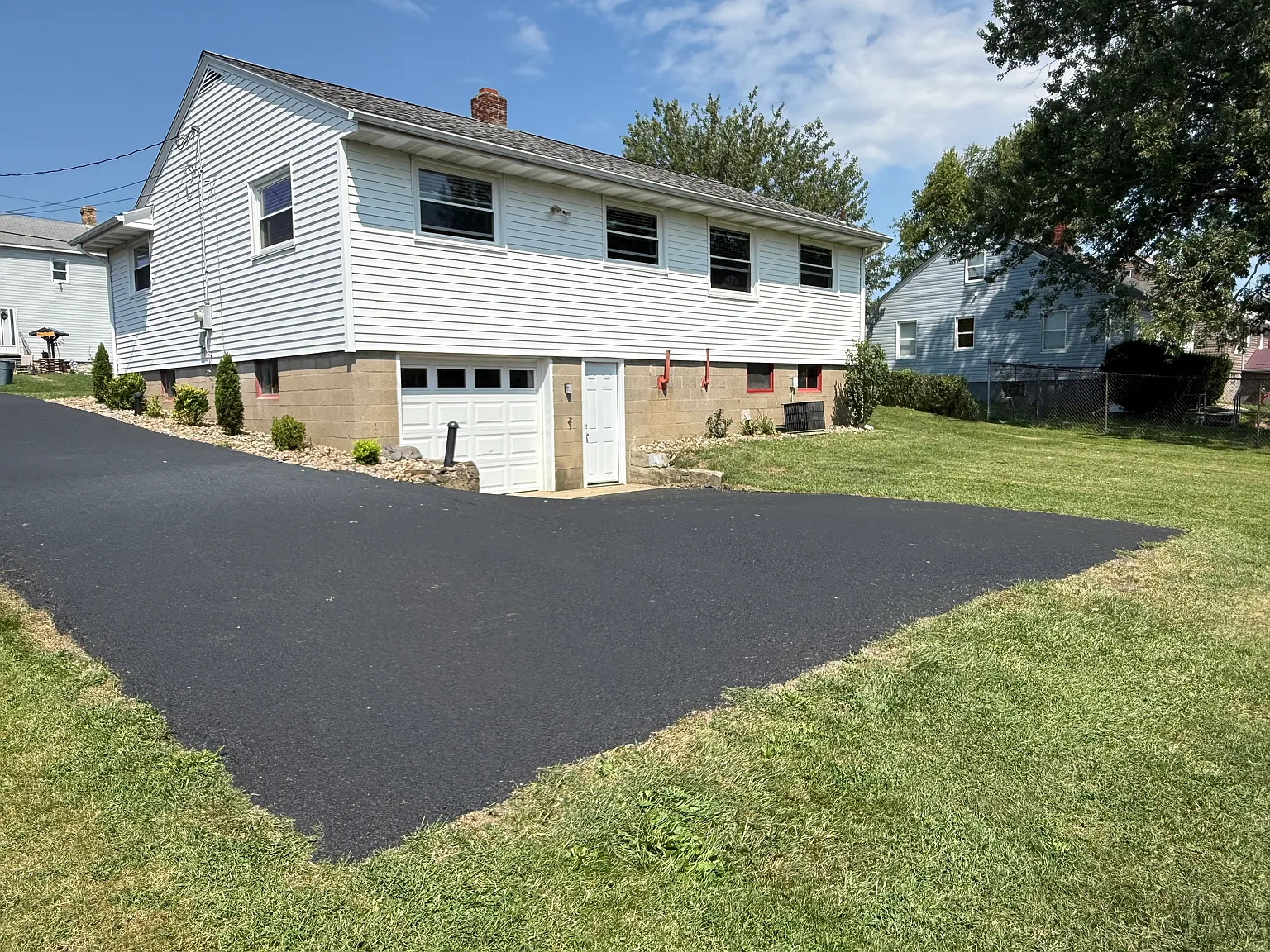 3 bed, 1100 sqft, $1,300 — Photo 4
