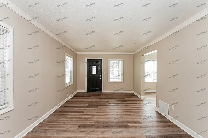 805 Woodland Ave — Photo 7