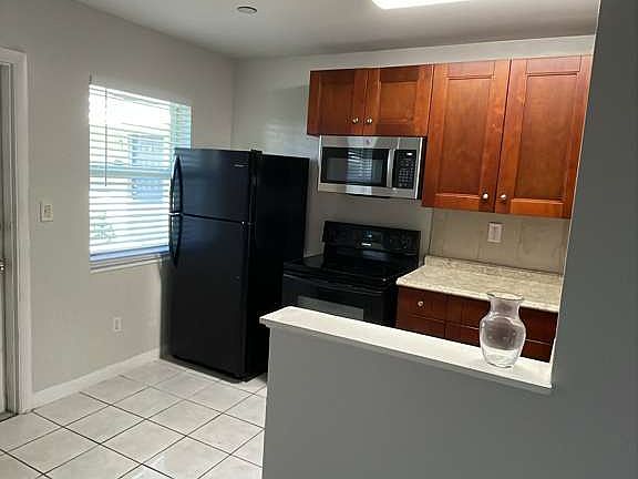 2nd image of 3070 NW 9th Ave APT 2