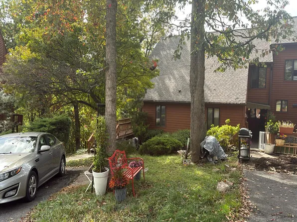 72 Tecumseh Trl, Hedgesville, WV 25427