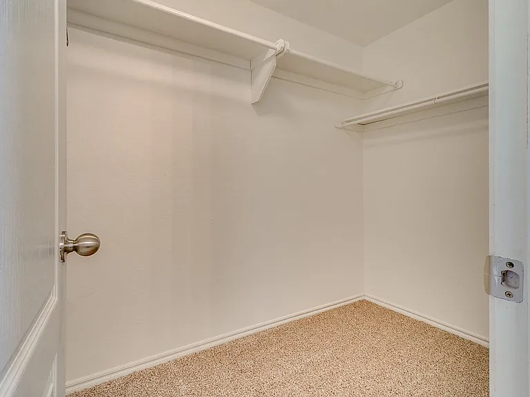 8509 SW 49th Cir — Photo 24