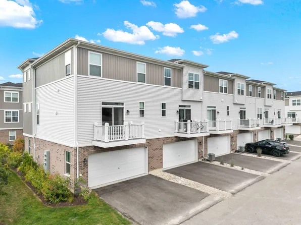1125 Dock St, Des Plaines, IL 60018