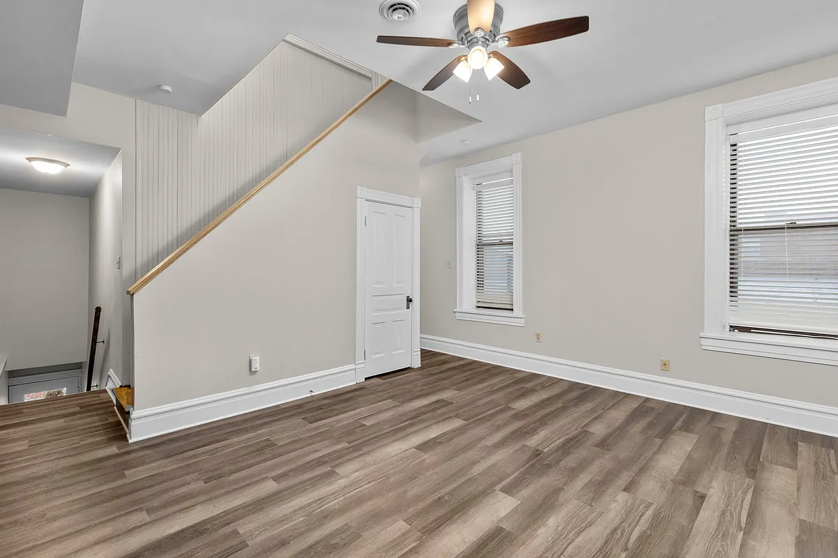 Building Photo - 1015A Ann Ave #AVENUE2FL