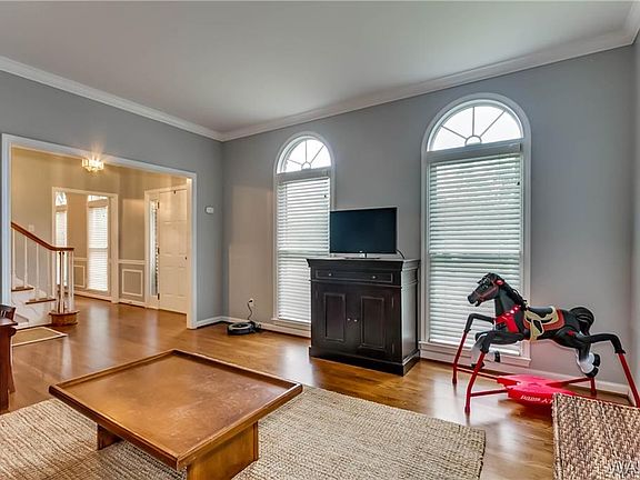 5th image of 1212 Greystone Dr