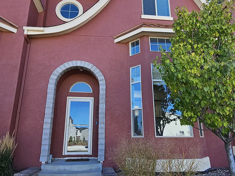 18044 French Creek Ave — Photo 2