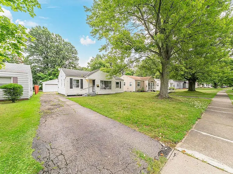 2533 Greenvale Rd — Photo 6