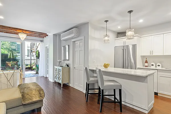 Sold by Compass | media 15