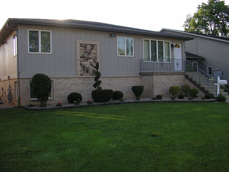 Front View of Home