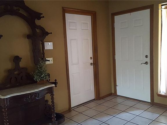 2nd image of 4244 Cherry Hill Ln