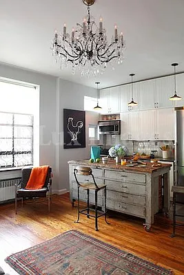 Rented by Town Residential | media 27