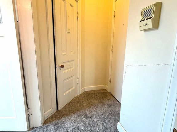 4th image of 523 N I St APT 3