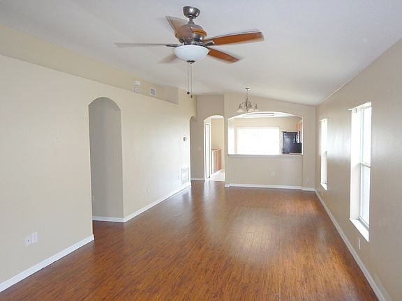 3rd image of 7506 Maroon Peak Dr
