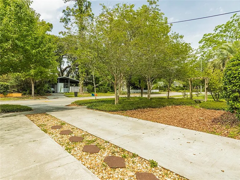501 NE 8th Ave — Photo 18