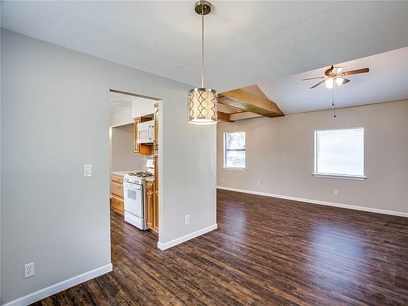 5th image of 1325 Rosewood Hills Dr