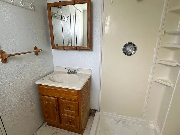 646 South Coleman Street — Photo 25
