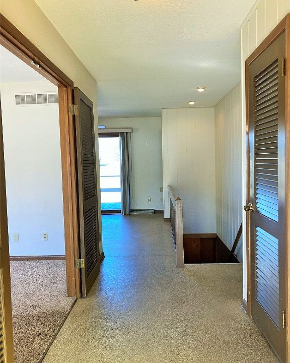 121 Scenic Dr, Vinton, IA 52349 Zillow