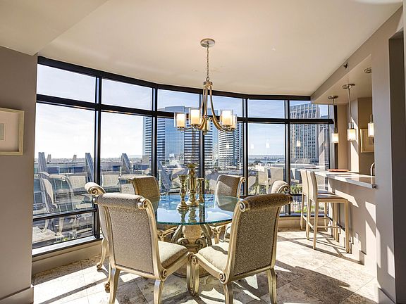 4th image of 200 Harbor Dr Unit 1002