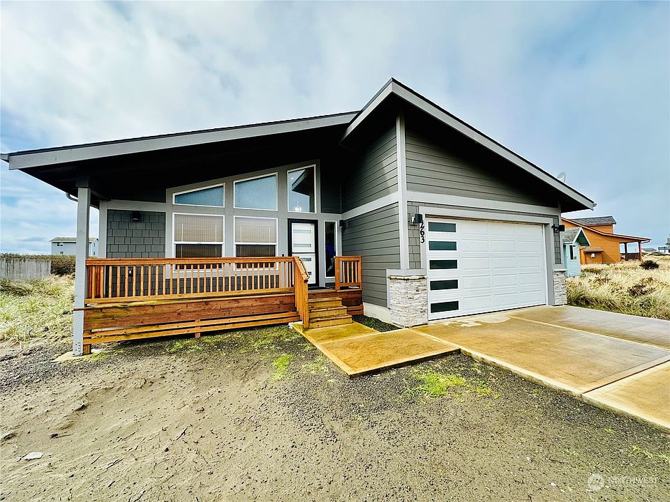 1st image of 1263 Fleetwood Avenue SW