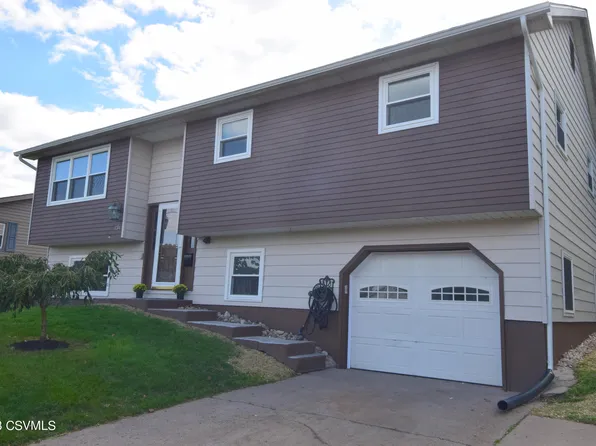 231 Maple Rd, Berwick, PA 18603