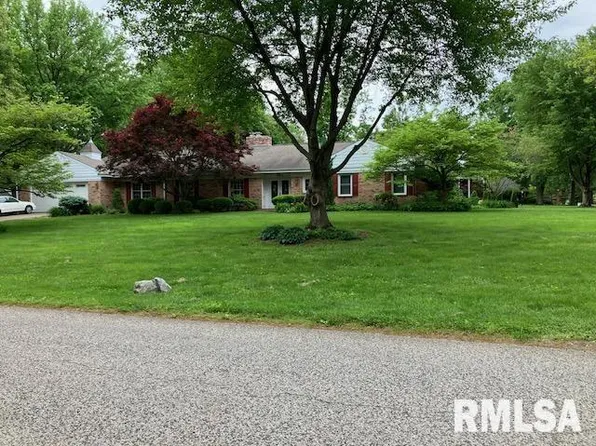2106 Huntleigh Rd, Leland Grove, IL 62704