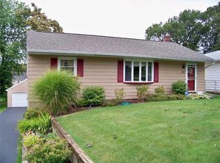 210 Worthington Rd, Rochester, NY 14622