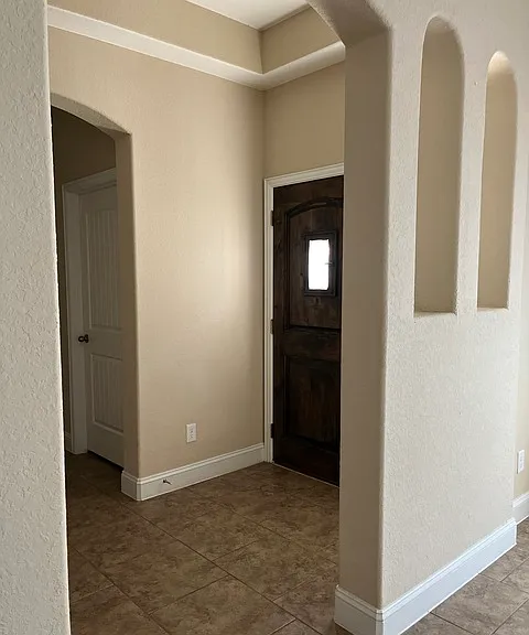 1871 Baron Dr — Photo 4