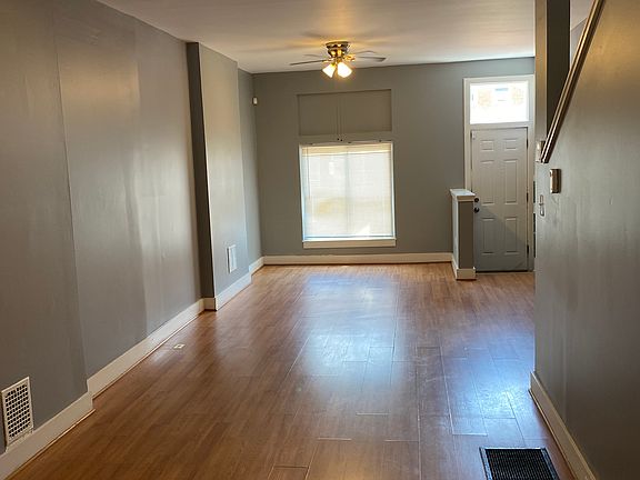 4th image of 2652 Harlem Ave