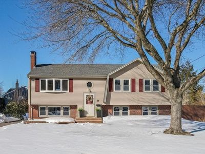 72 Rogers Dr, Stoughton, MA, 02072