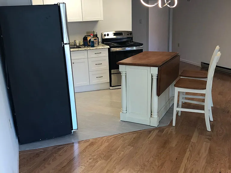 8 Bridge St #103 — Photo 3