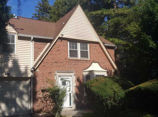 7310 Oak Lane Rd, Elkins Park, PA 19027