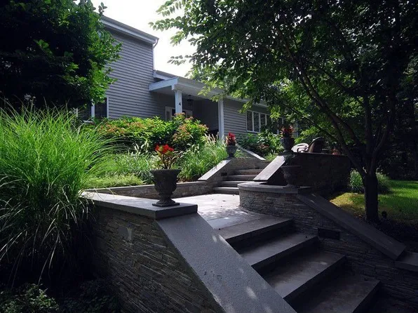 4 Cross Hwy, East Hampton, NY 11937