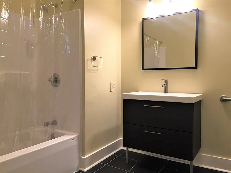 715 Sherman St #6 — Photo 5