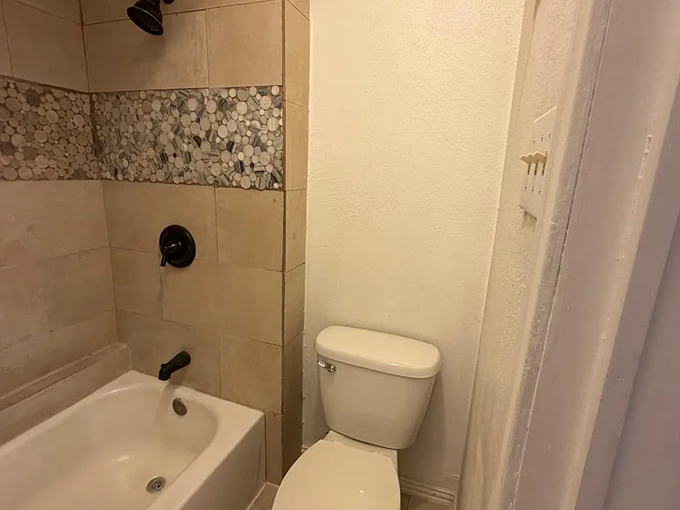 3901 Las Brisas Dr — Photo 18