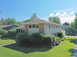 9701 Tripp Ave, Skokie, IL