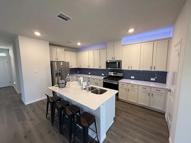 3837 Silver City Ave — Photo 6