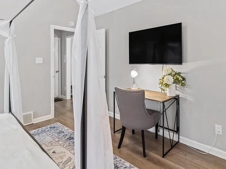 6830 Garmin Ln — Photo 4