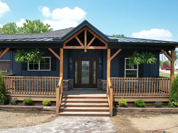 202 Willow St, Milroy, IN 46156