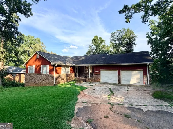 4992 Green Oak Dr SW, Lilburn, GA 30047