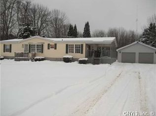 365 Valley Rd, Pulaski, NY 13142