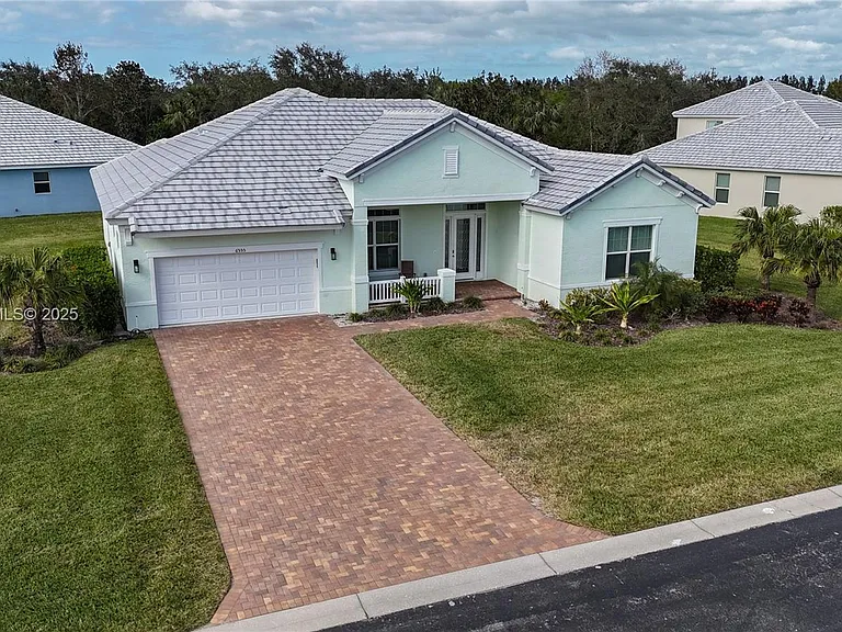 6555 Barbados Ct #0 — Photo 9