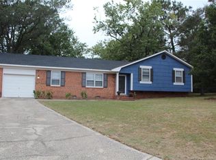 5903 Moorgate Cir, Fayetteville, NC 28304