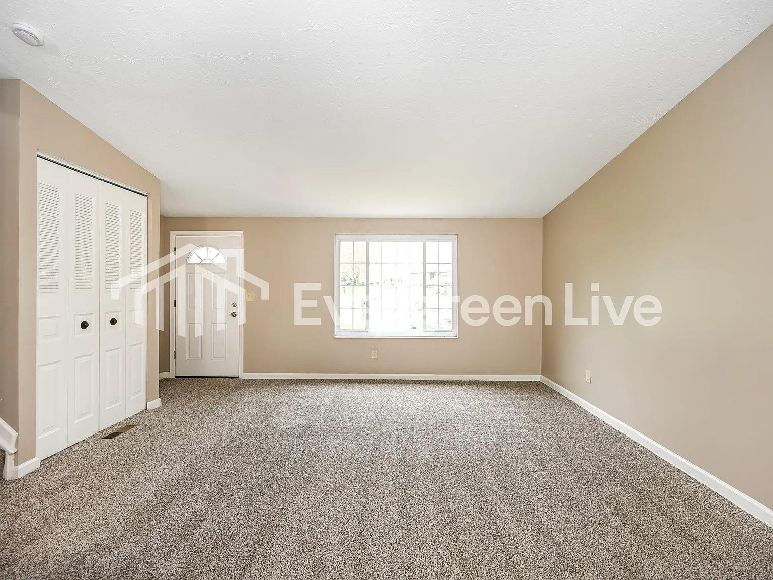 3 bed, 1.5 bath, 1400 sqft, $1,895 — Photo 3