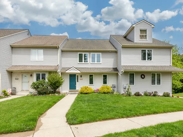 403 Pinebrooke Cir, Downingtown, PA 19335