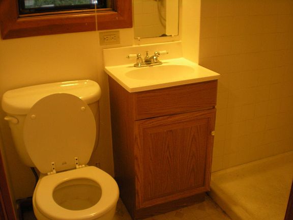 2nd image of 24 Compo Rd N APT 2