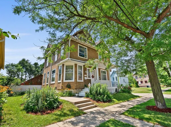 127 East Reservoir AVENUE, Milwaukee, WI 53212