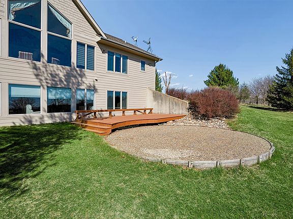 3rd image of 2869 Saint Charles Rd