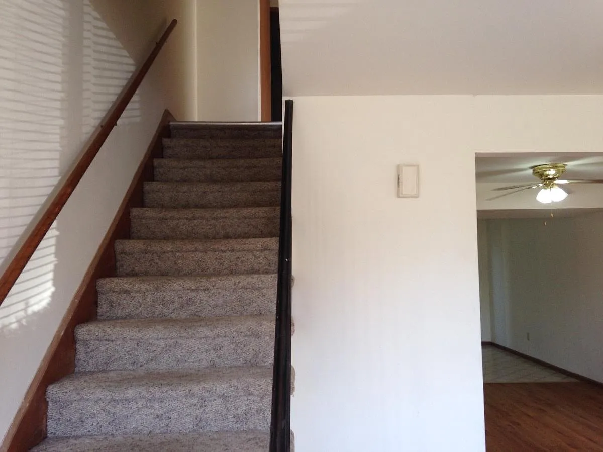 3 bed, 1.5 bath, 1288 sqft, $1,700 — Photo 4