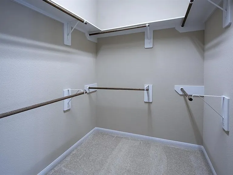2622 Ivy Wood Ln — Photo 19